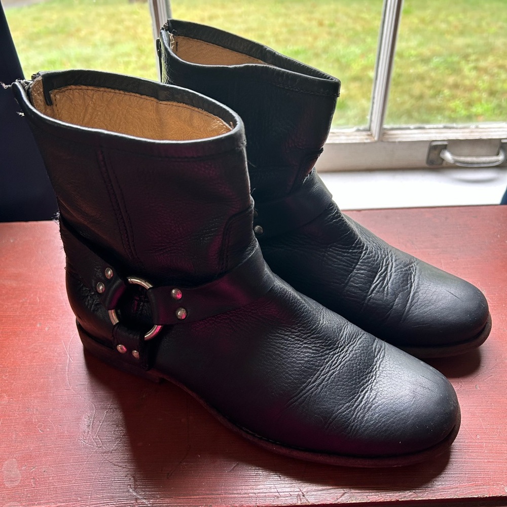 FRYE Phillip Harness Boot